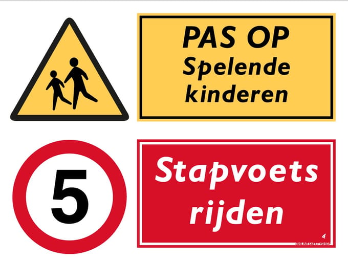 Spelende kinderen bord - Pas op / Stapvoets rijden - Forex - 30 x 40 cm - Weerbestendig