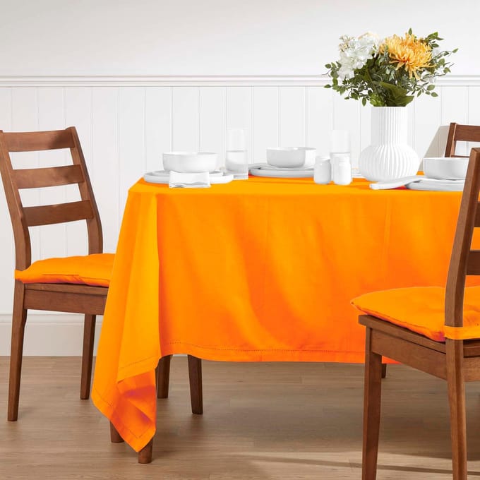 Homescapes tafelkleed oranje - 137 x 178 cm, 100% katoen