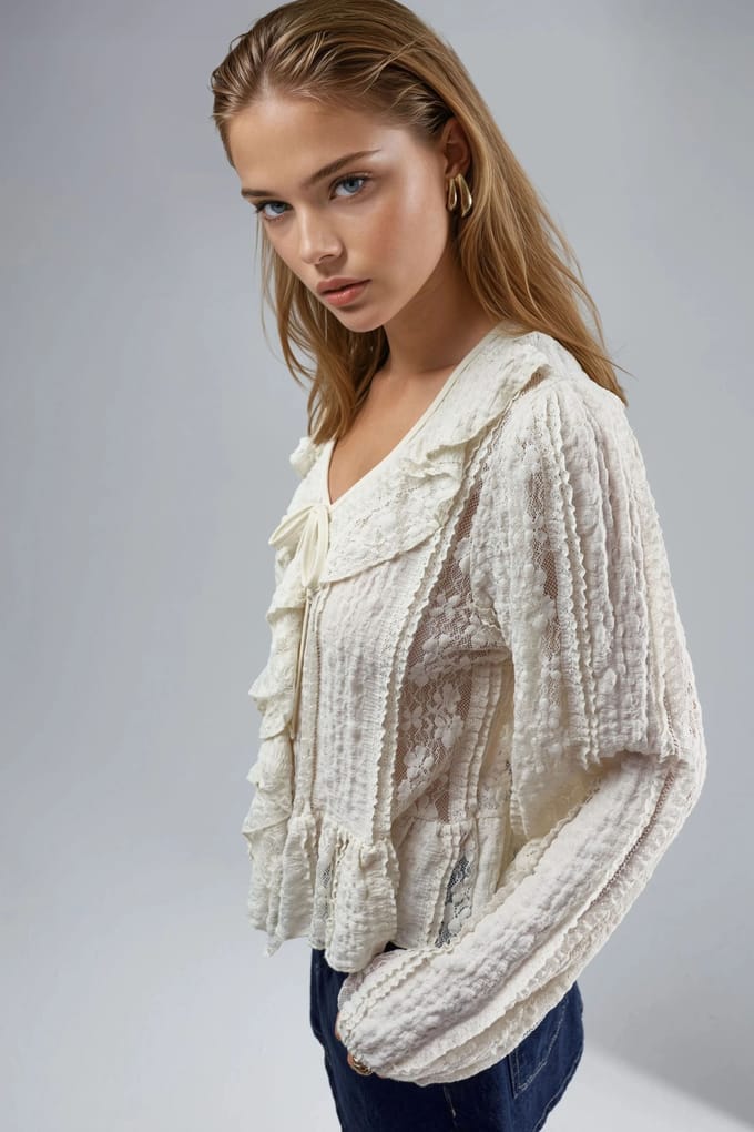 Laceshirt met V-hals en strik