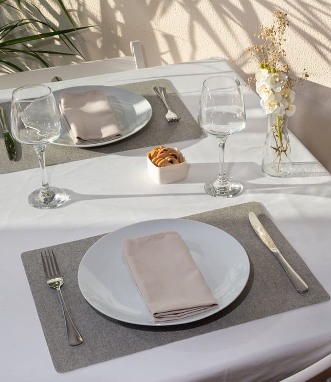 Placemats Set van 4 – Tabac Grijs – 30x43 cm – Linnenlook – Afwasbaar – Onderlegger & Tafeldecoratie