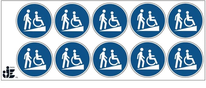 Toegankelijk via hellende oprit sticker | 5 cm - 10 stuks per vel
