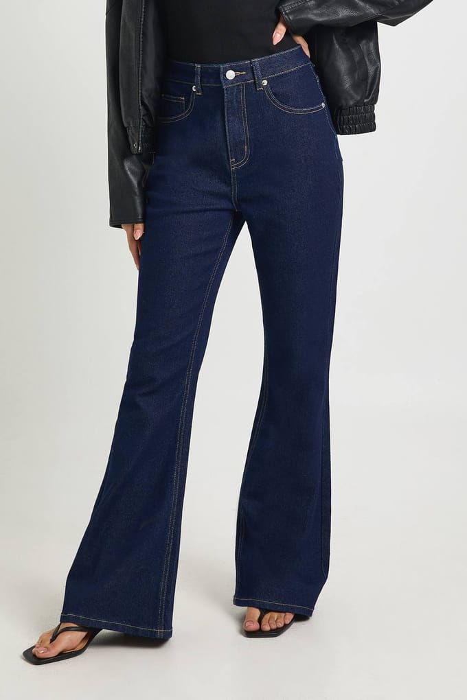 boohoo Dames De Hoge Taille Flare Jeans | Indigo | Maat: 8/32L