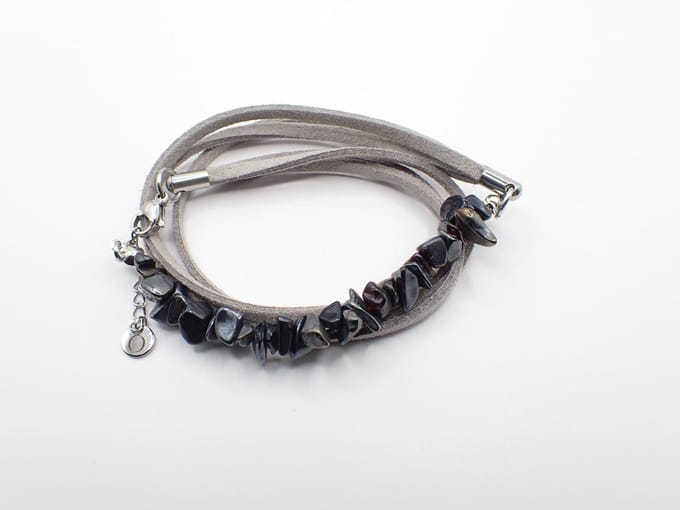 Colure® wikkelarmband met half edelsteen split zwarte obsidiaan suède grijs