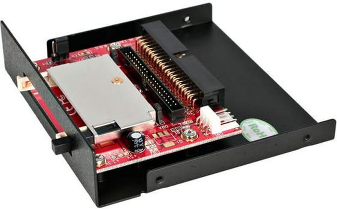 StarTech.com 3.5in Drive Bay IDE Aan Single CF SSD AV / multimedia paneel Card Reader - kortlæser