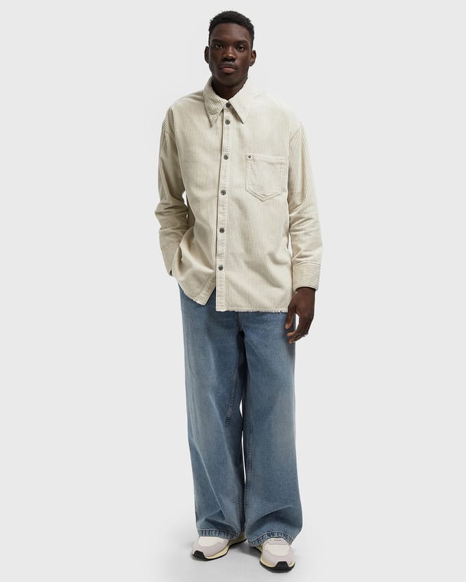 WIDE FIT JEANS