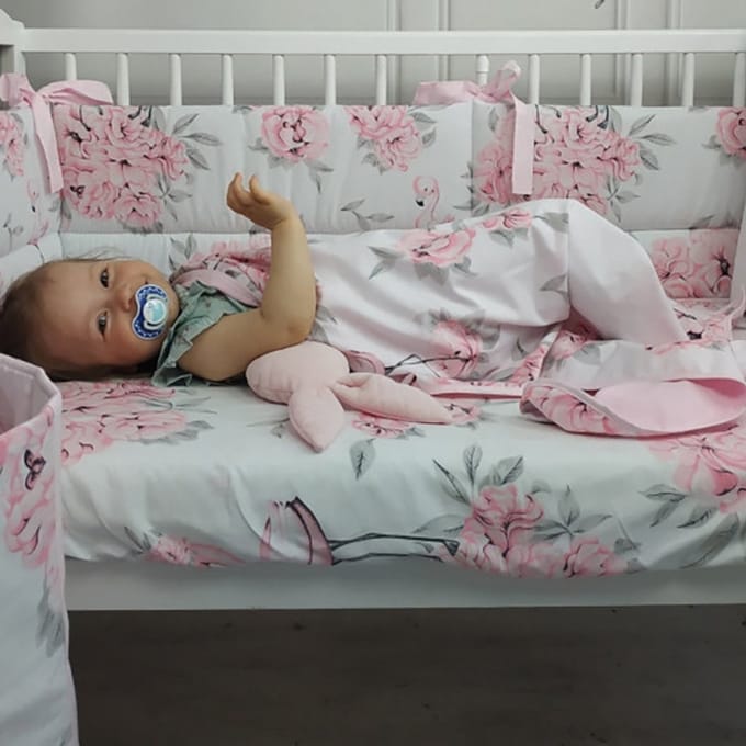 Babybam Bedomrander Peonies 30x180 cm