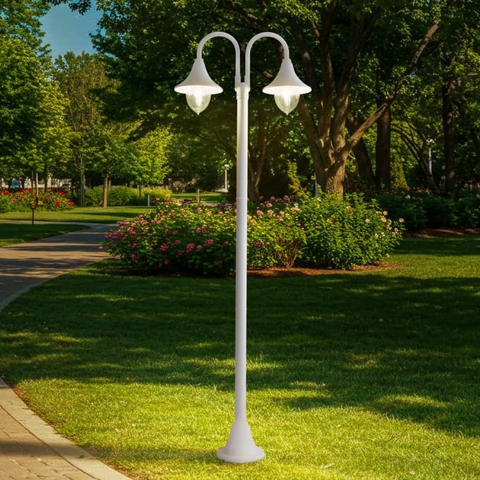 Lindby Madea buitenlamp, wit, 2-lamps, 213 cm, E27, IP44
