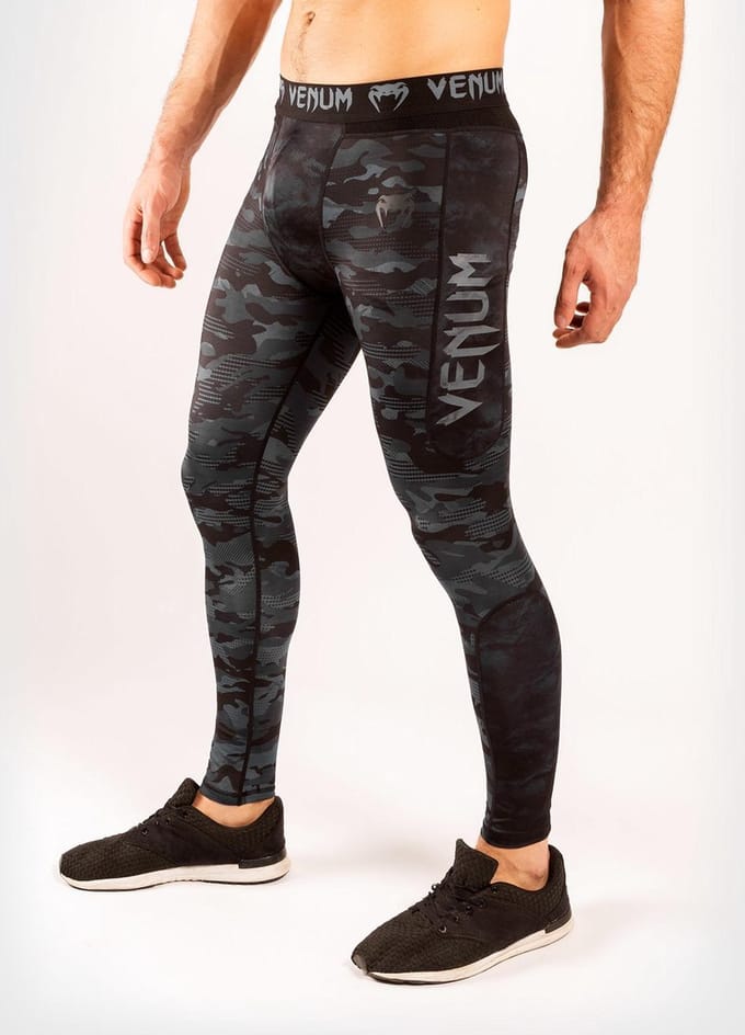 Venum Defender Spats Legging Compressiebroek Dark Camo - S - Jeans Maat 30