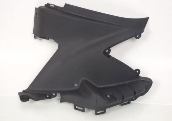 Beenbeschermer origineel voor Scooter Suzuki 125 UE 47221-34F00 Nieuw