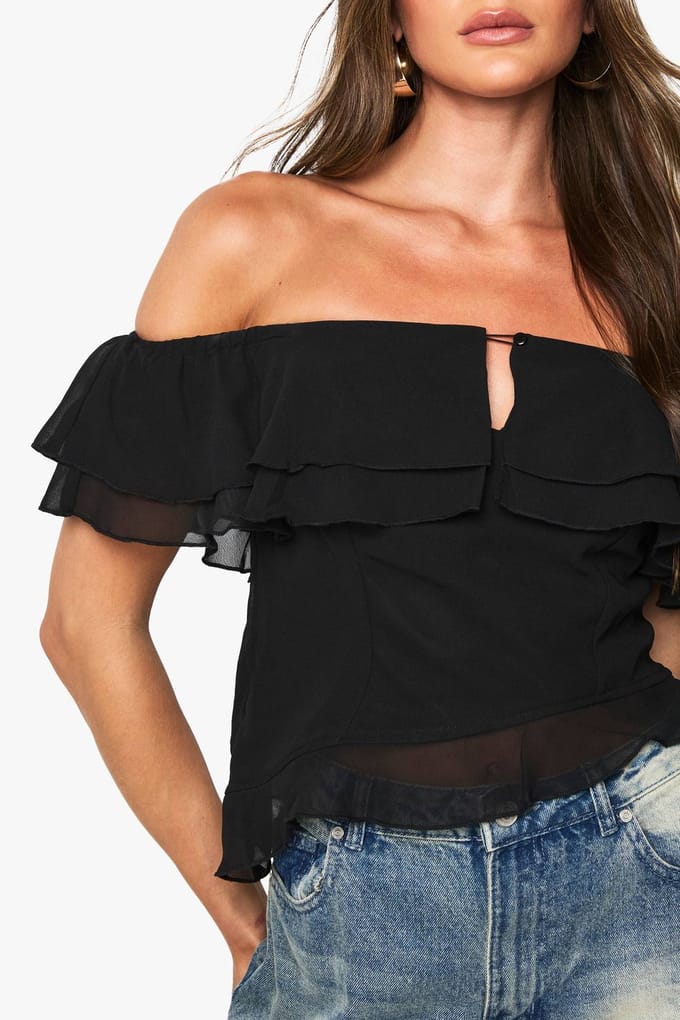boohoo Dames Ruffle Bardot Crop Top | Zwart | Maat: 34