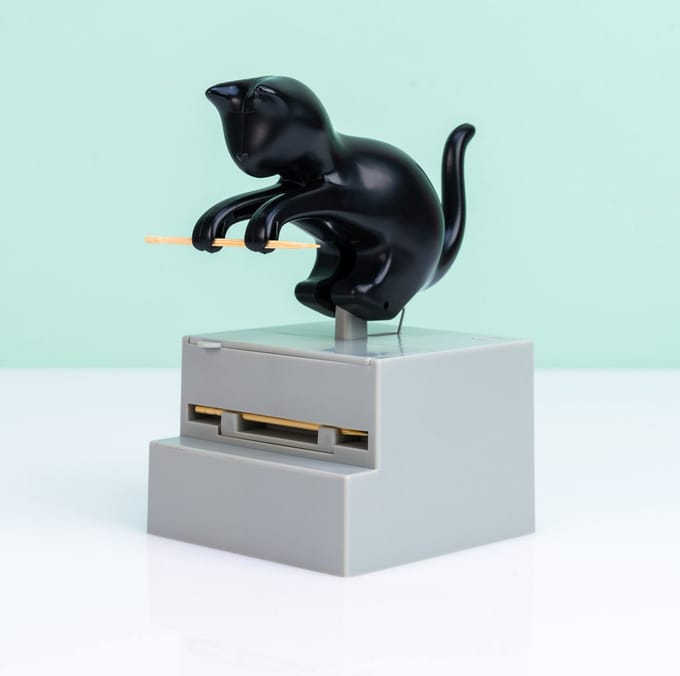 Porte-cure-dents chaton gadget pratique pour la cuisine chat amoureuse des chats table