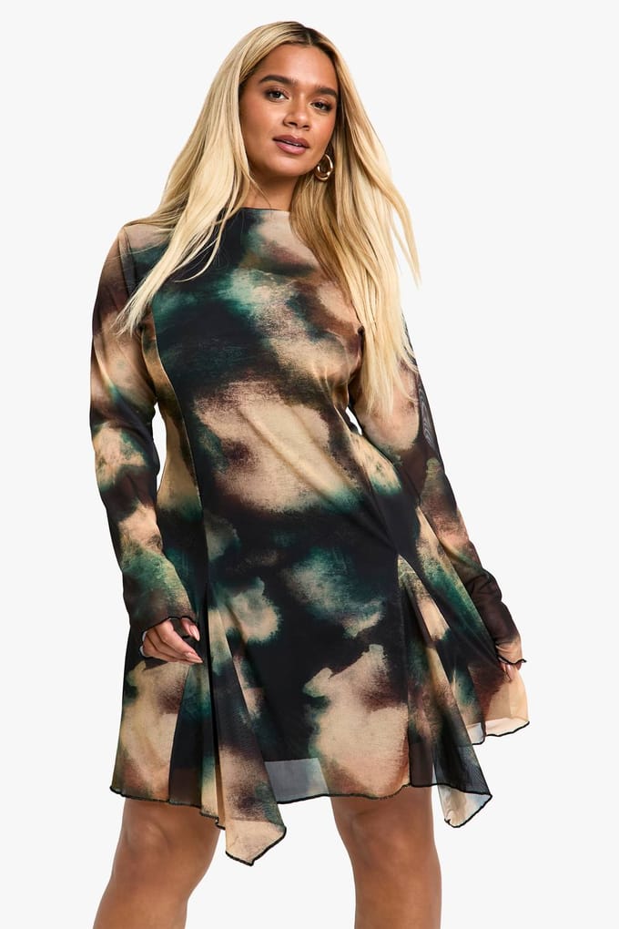 boohoo Dames Plus Abstract Godet Zoom Mini-Jurk | Maat: 20
