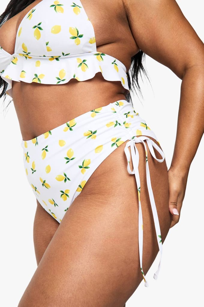 boohoo Dames Plus Lemon Print High Waist Bikini Brief | Maat: 28