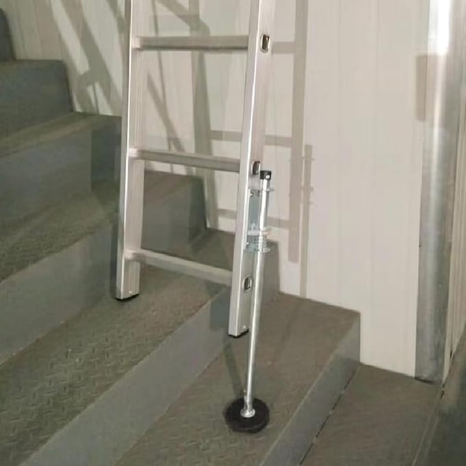 Ladder Stabilizer - Ladder Verstelbaar - Veilig Werken - Verstelbaar Uitschuifbaar - 47 cm - Zilver