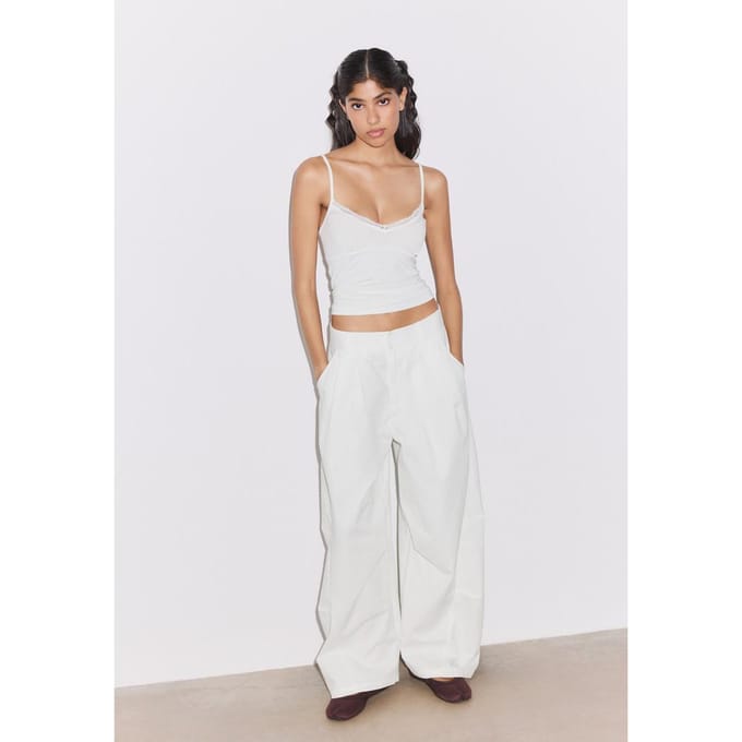 Stradivarius Top met bandjes en kant  Ecru S