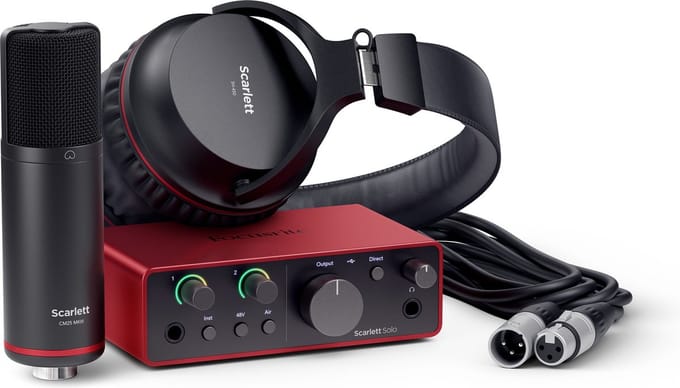 Focusrite Scarlett Solo Studio 4th Gen - Complete Opnameset voor Songwriter - Interface + CM25 MkIII Microfoon + HP60 MkIII Hoofdtelefoon