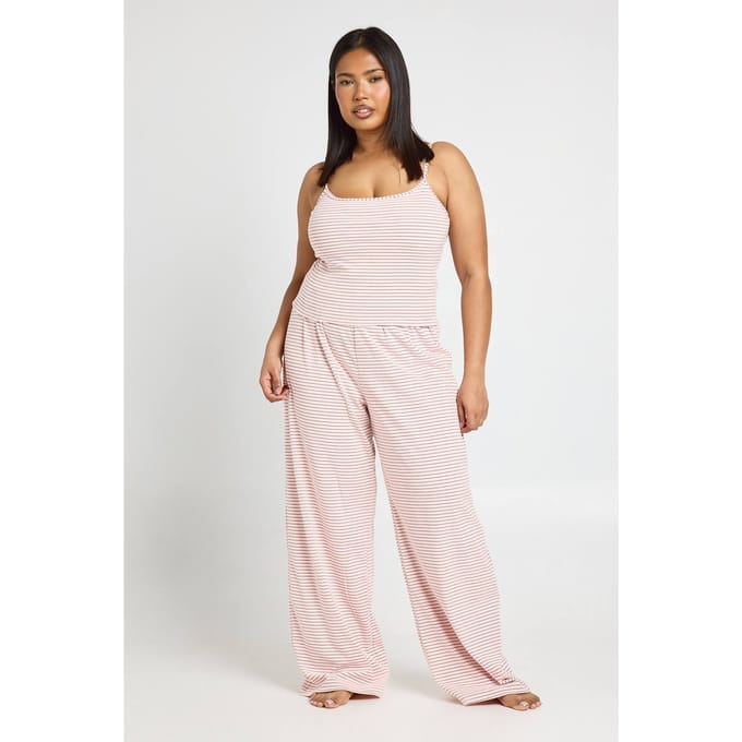 boohoo Dames Plus Zachte Geribbelde Gestreepte Cami & Broek Pyjama Set | Roze | Maat: 46