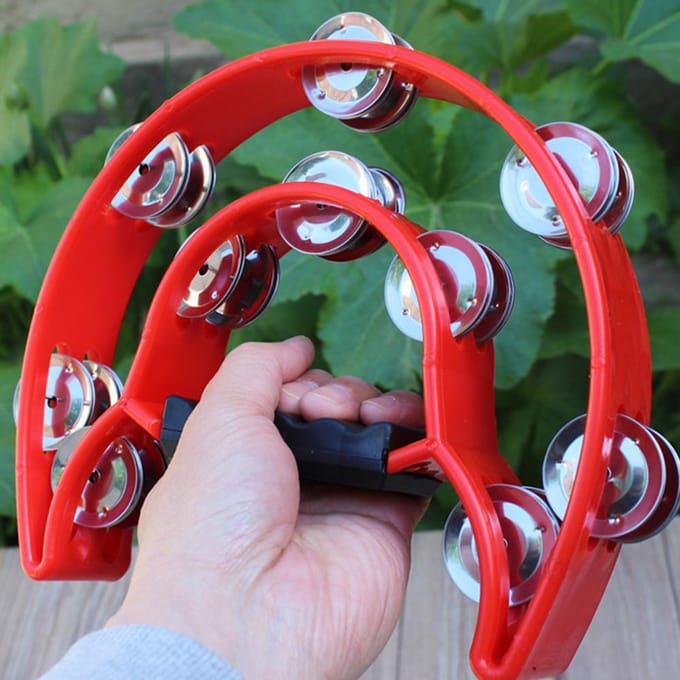 Dubbele rij draagbare tamboerijn metalen jingles draagbare plastic muzikale percussie trommel halve maan