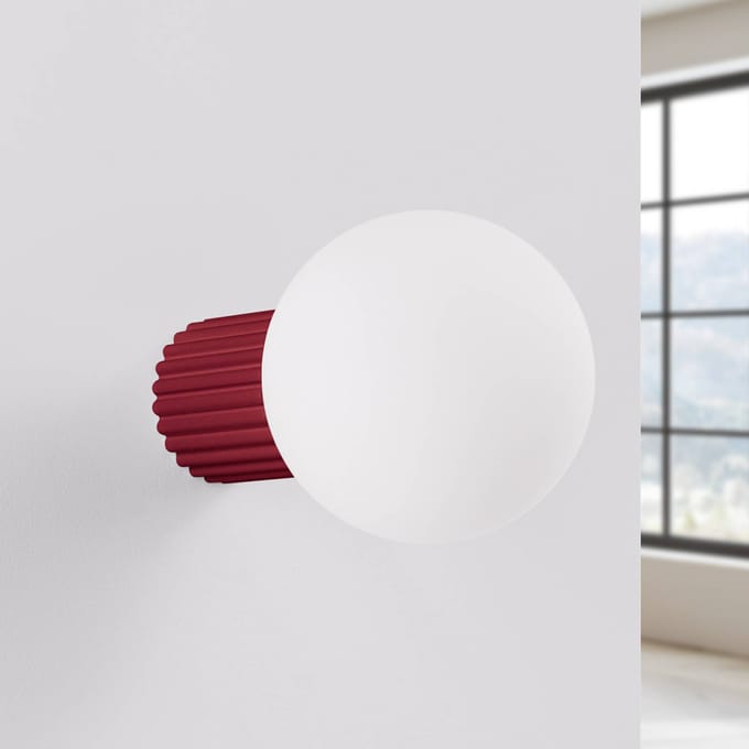 SOLLUX LIGHTING wandlamp ORBI, donkerrood, glas/metaal, Ø 12 cm, IP44, G9