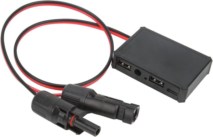 Zonnepaneel USB en C DC Interface voor het opladen van telefoons met spanningsstabilisator en adapter