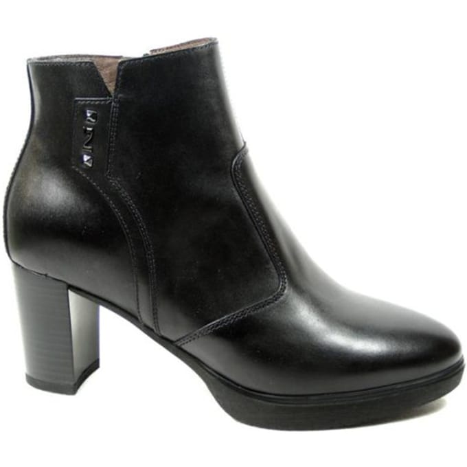 NeroGiardini Enkellaars 411200D.100 maat 39