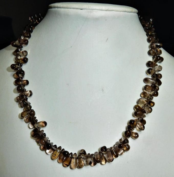 Rookkwarts druppel collier