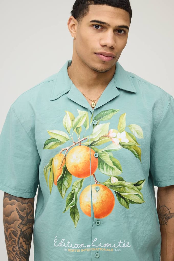 Oversized Boxy Shirt Met Fruitprint En Reverskraag | Sage | Size Medium