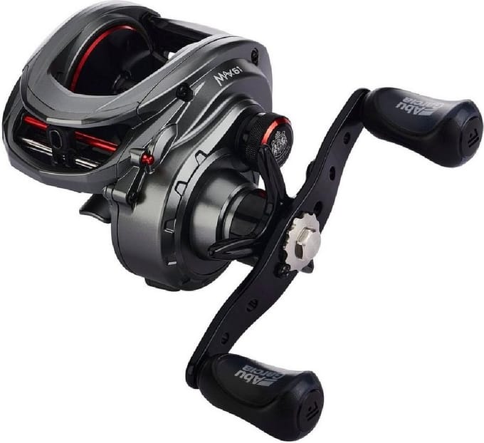 Abu Garcia Max 4-LP-61 LH - Baitcastingreel - Rood/zwart