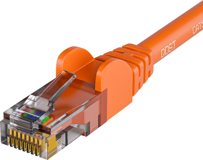 Qost - CAT5e internetkabel - CCA / UTP - 1 Gbps / 100 MHz - RJ45 Connectoren - Patchkabel / Netwerkkabel - 2 meter - Oranje