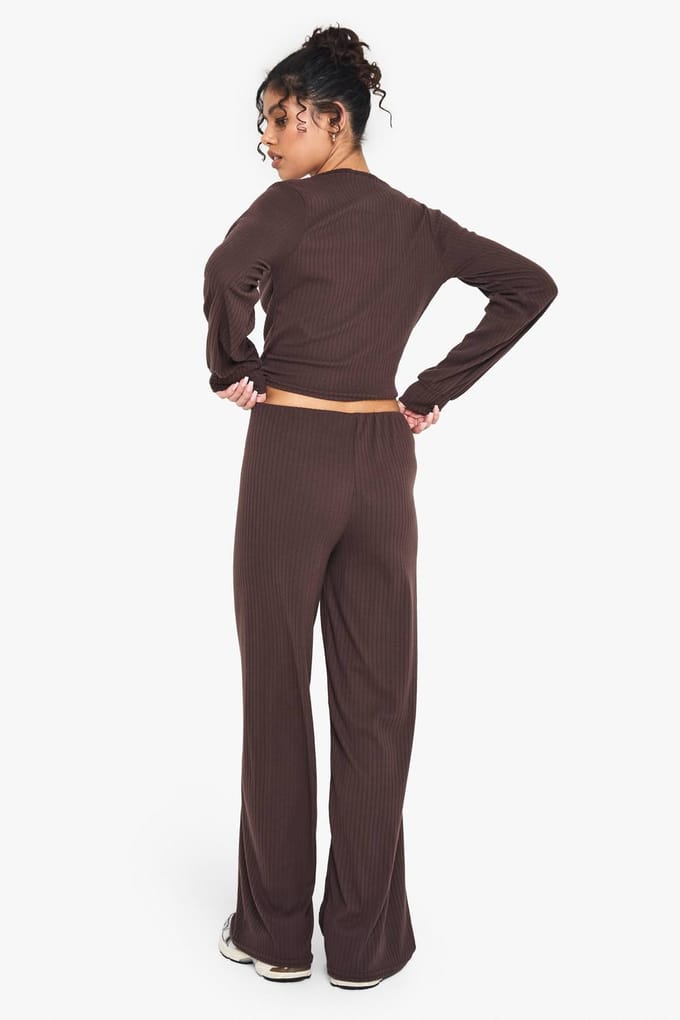 boohoo Dames Rib Wrap Over Tie Detail Top & Trouser Set | Chocolate | Maat: 10