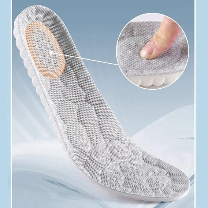 Sport Inlegzolen 4D PU Inlegzolen Super Zachte Hoge Elasticiteit Schoen Pads Deodorant Kussen Steunzool Hardloop Inlegzolen 45-46 white
