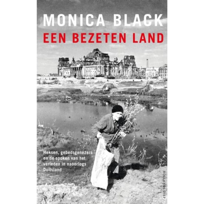 Een Bezeten Land - Monica Black