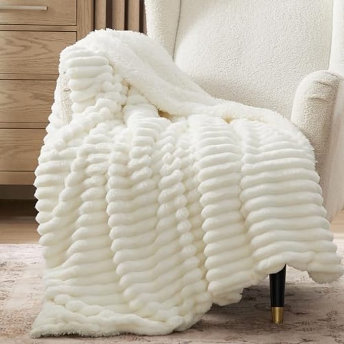 Warm Sherpa Deken in Wit - Dikke Knuffeldeken voor de Winter 150 x 200 cm