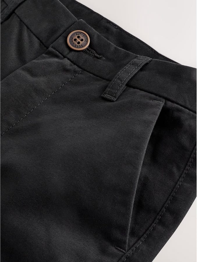 Next - Jongens - Chinoshort met standaard pasvorm - Zwart