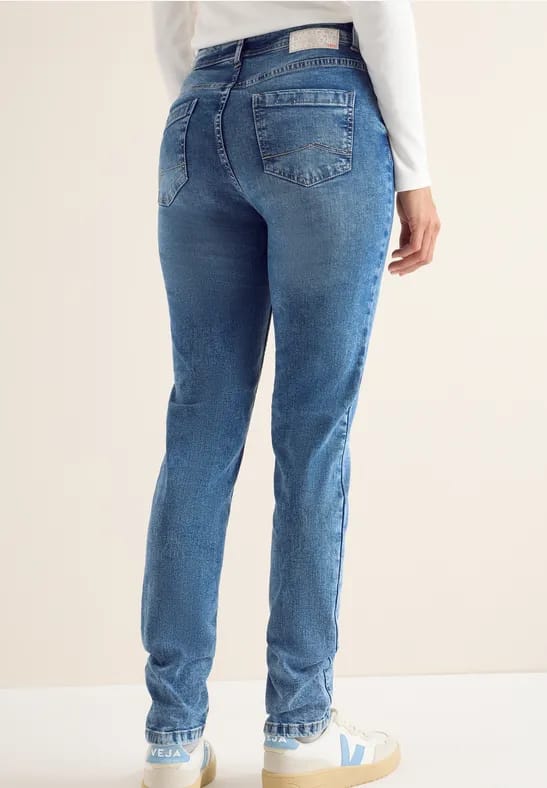 Slim Fit jeans
