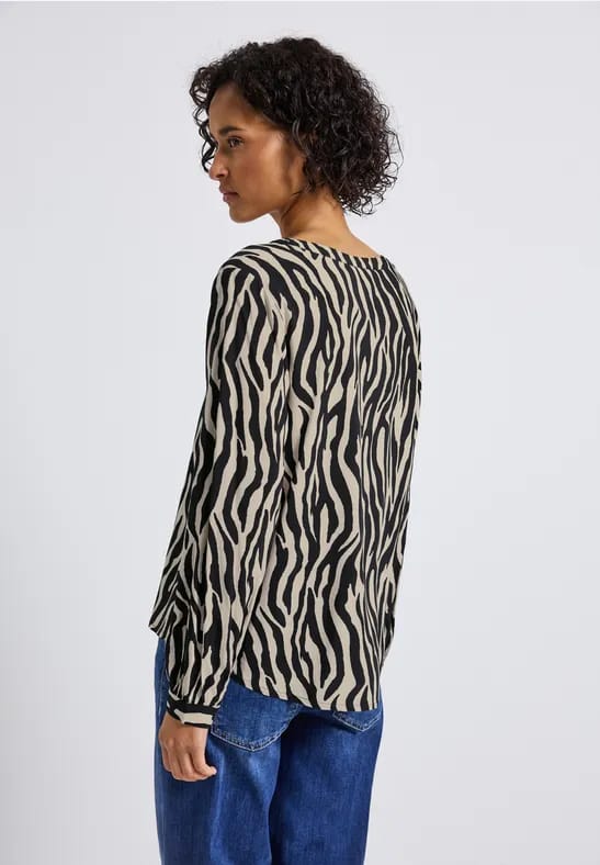 Gedessineerde blouse