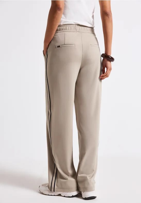 Broek met galonstrepen