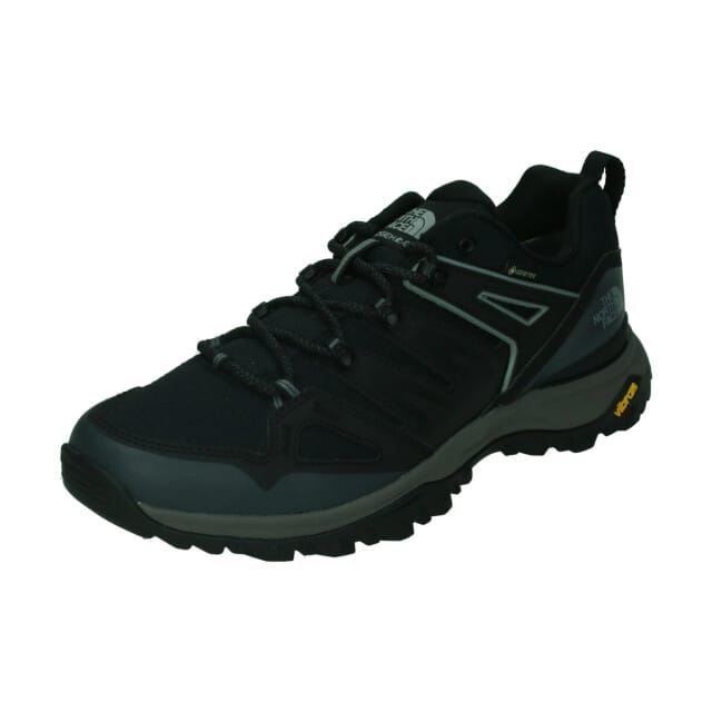 The north face hedgehog gore-tex in de kleur zwart.