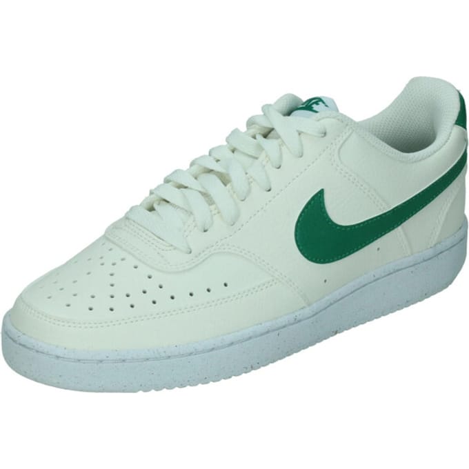 Nike court vision low next nature in de kleur wit.