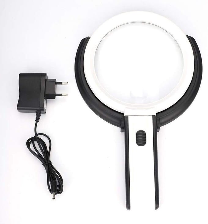 Illuminated Magnifying Glass with Base 130 mm - Thick Table Magnifier EU Plug - 1.8X and 5X Magnification Vergrootglas met Verlichting
