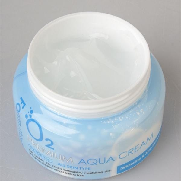 Farm Stay O2 Premium Aqua Crème 100g + WILLEKEURIG CADEAU white