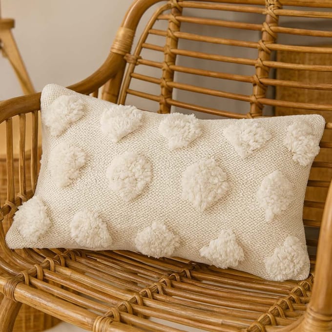 Milton & Oldbrook Sierkussen 50 x 30 cm Inclusief Vulling Kaunas Wit