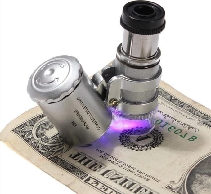*** Mini-Microscoop 60x ~LED & UV-Verlichting~ van Heble® ( Exl Batterijen 3x AG 10)***