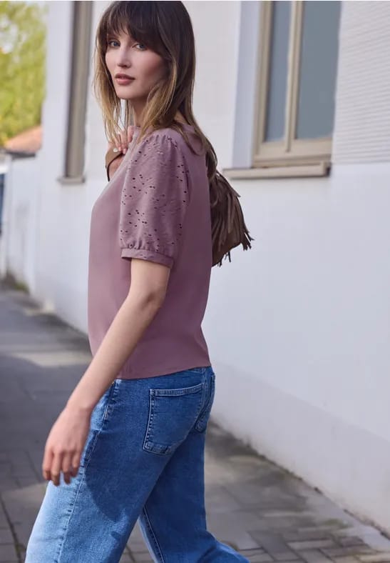 Shirt met ronde hals en kanten mouwen