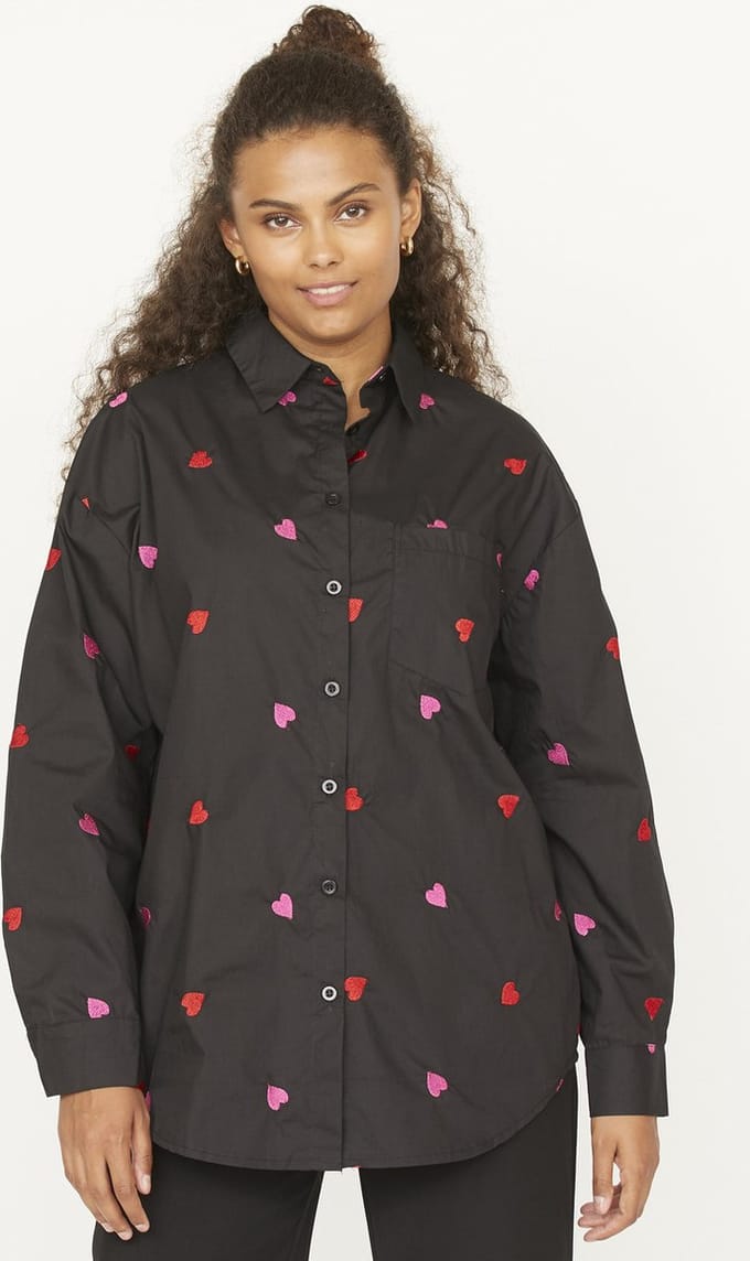 SISTERS POINT Gilma-sh3 - Dames Blouse - Black/hearts - Maat XS