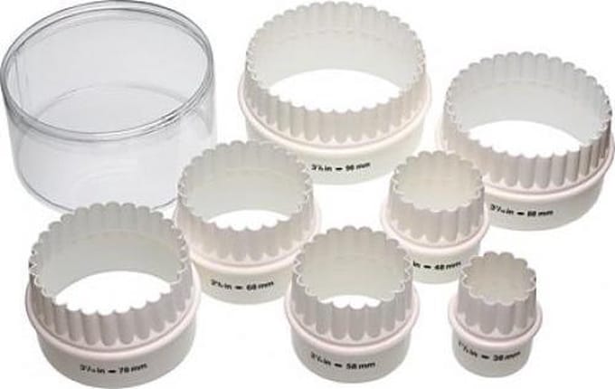 KitchenCraft Set van 7 tweezijdige uitstekers - cirkel en geschulpte cirkel - Kitchen Craft