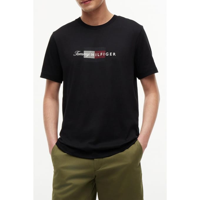 Tommy Hilfiger Script Flag Regular Black Größe: XL | Bedruckte T-Shirts Outlet | Herren | Schwarz