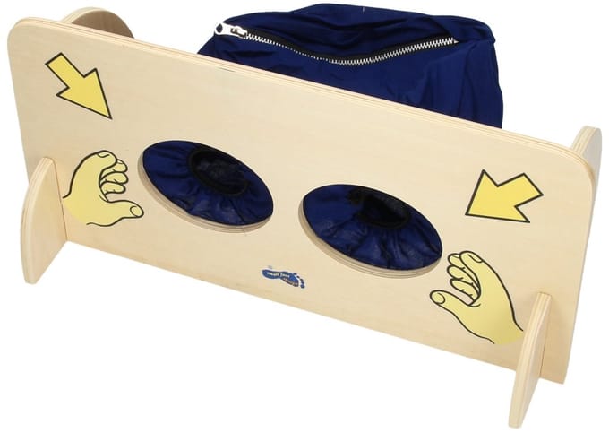 Small Foot - Wooden Feel Wall