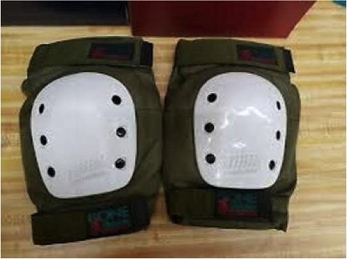 Boneshield Agressieve Skating Kniebeschermers - Maat S/M