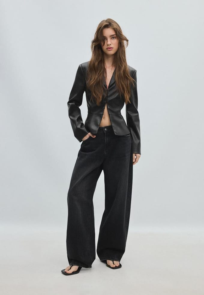 Stradivarius Peplum blazer met leereffect  Zwart S